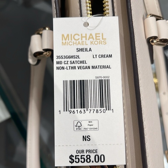Michael Kors Sheila Medium Center Zip Satchel Crossbody Bag
Light Cream 
NWT - Picture 13 of 16